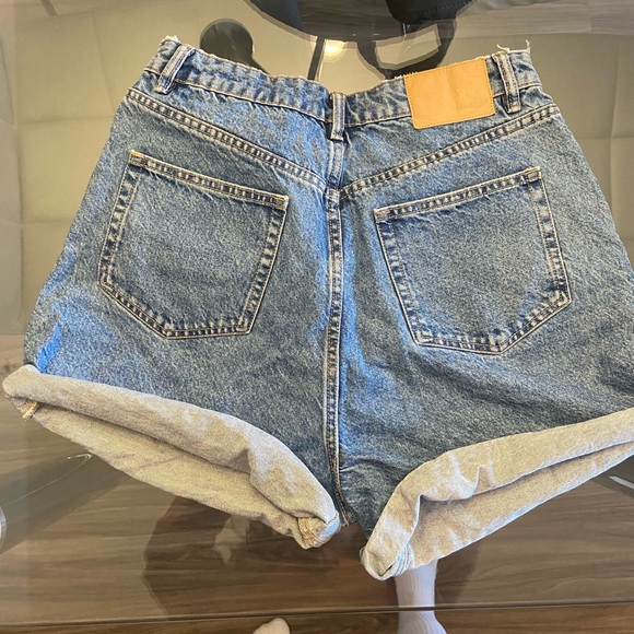 ZARA mom jeans shorts, size 12 - Picture 4 of 6